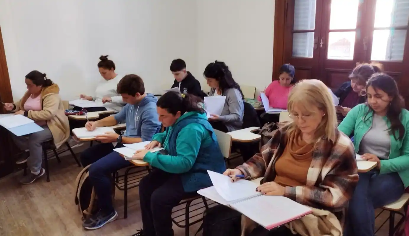 Cursos variados. Se ofrecen en la sede del sindicato