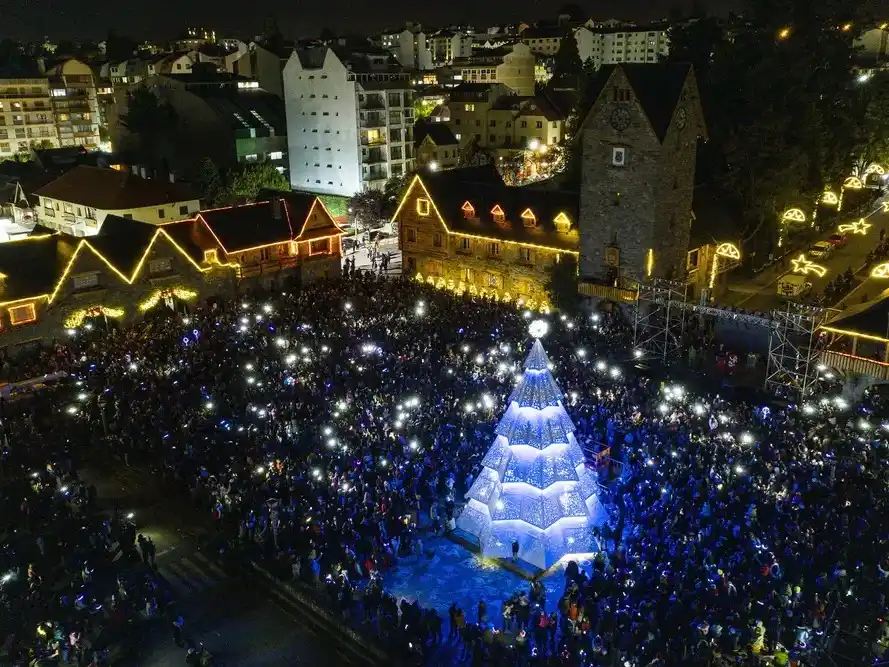 "Navidad en Bariloche" con el Centro Cívico como epicentro.