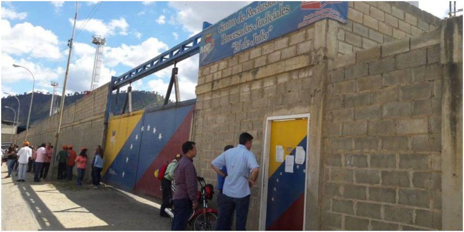 «Tenía fiebre y vomitaba sangre»: presos de la 26 de Julio mueren de mengua