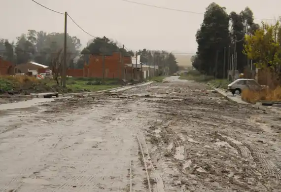 Las lluvias causaron daños en la red  vial y hay 500 cuadras para reparar con urgencia