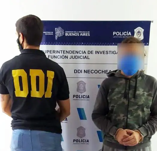 Arrestan a un individuo acusado de abusar de hija