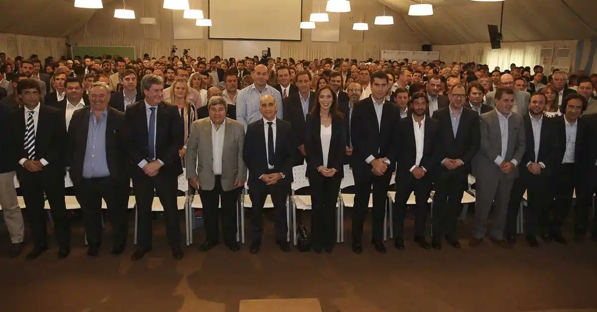 Arroyo participó junto a Vidal del último gabinete ampliado del año