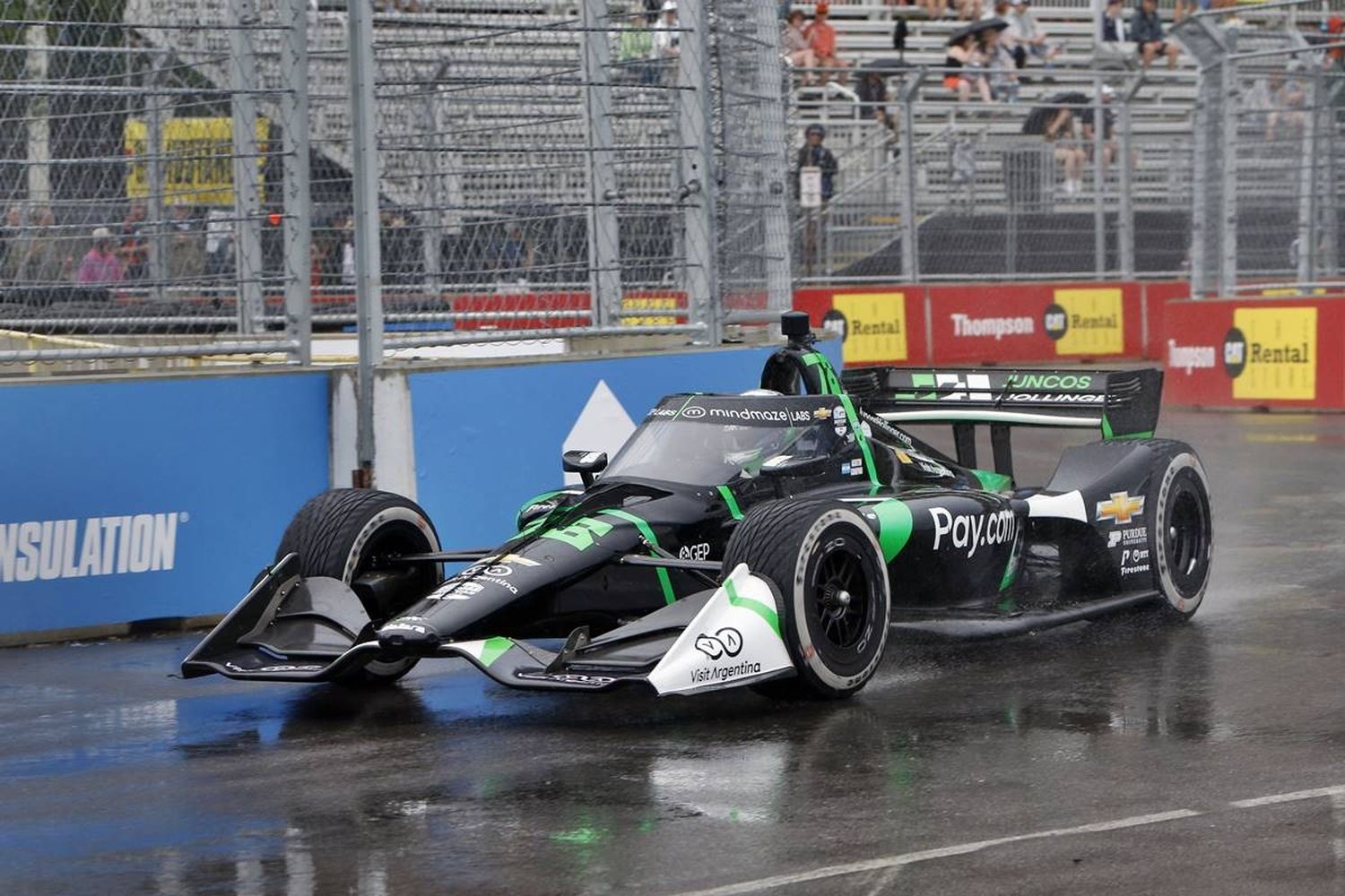 Canapino abandonó a poco del final en el lndyCar de Nashville