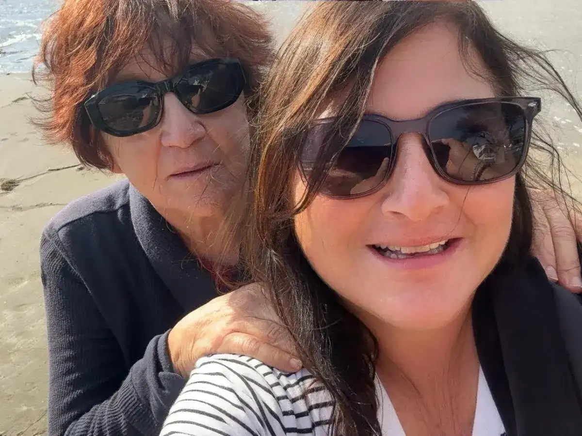 Mabel Kayayán Sheklian, desde Fresno, Estados Unidos