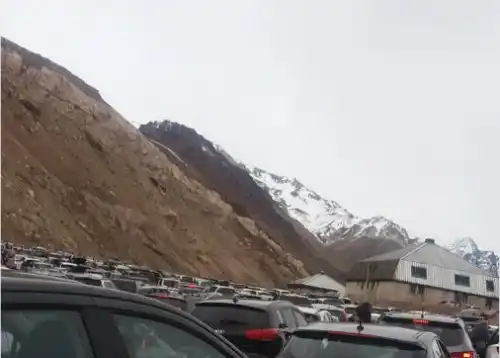 Colas de hasta cuatro horas para cruzar desde Chile hacia Mendoza