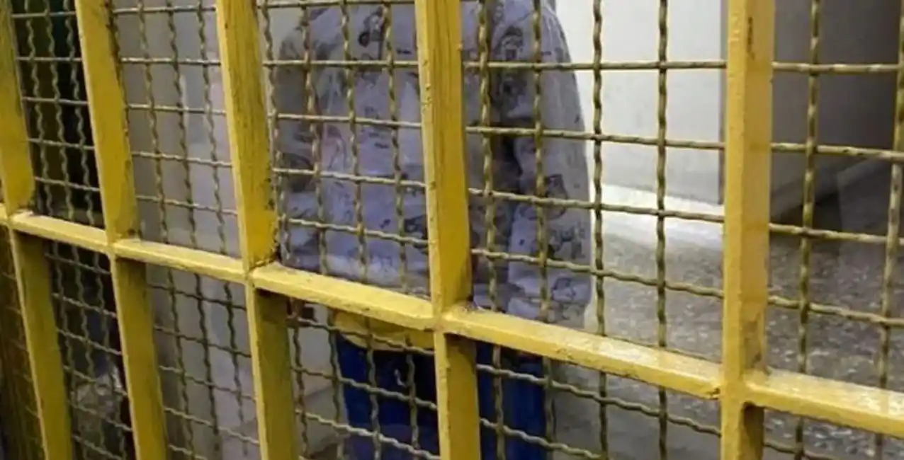 Se olvidaron a un nene de dos años en un jardín de infantes y llamaron a los bomberos para rescatarlo