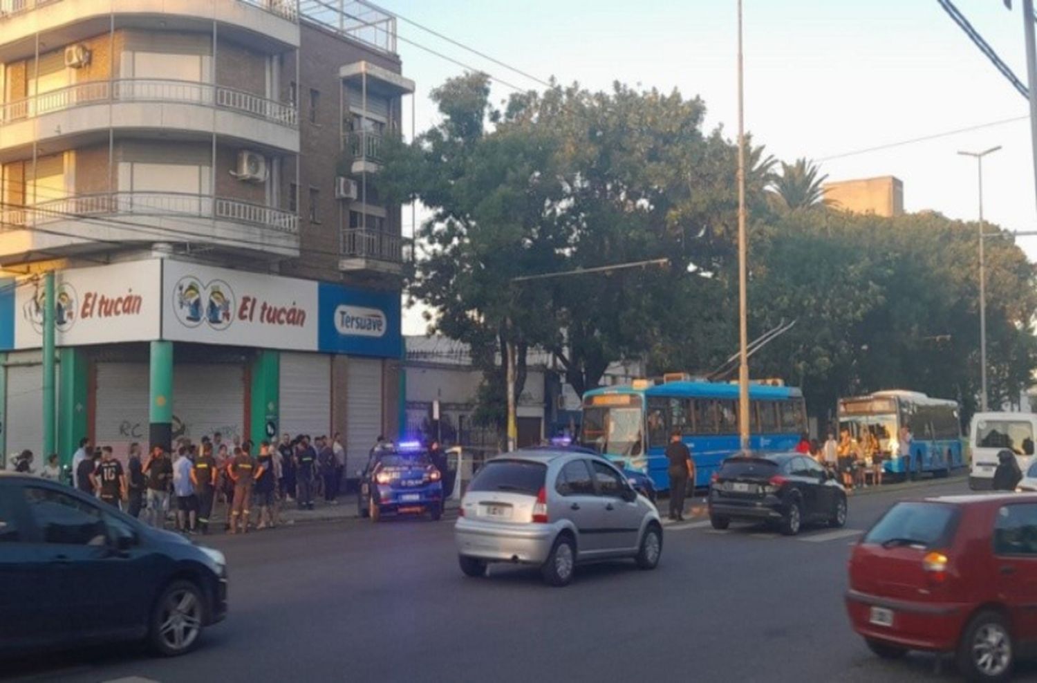 Rosario violenta: balearon a un colectivero en zona noroeste y está grave en el Heca