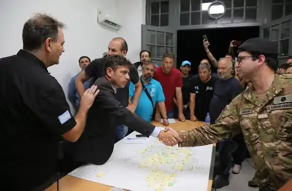 Kicillof llegó a Bahía Blanca antes de la medianoche y valoró el trabajo conjunto con Nación: "No puedo objetar nada"