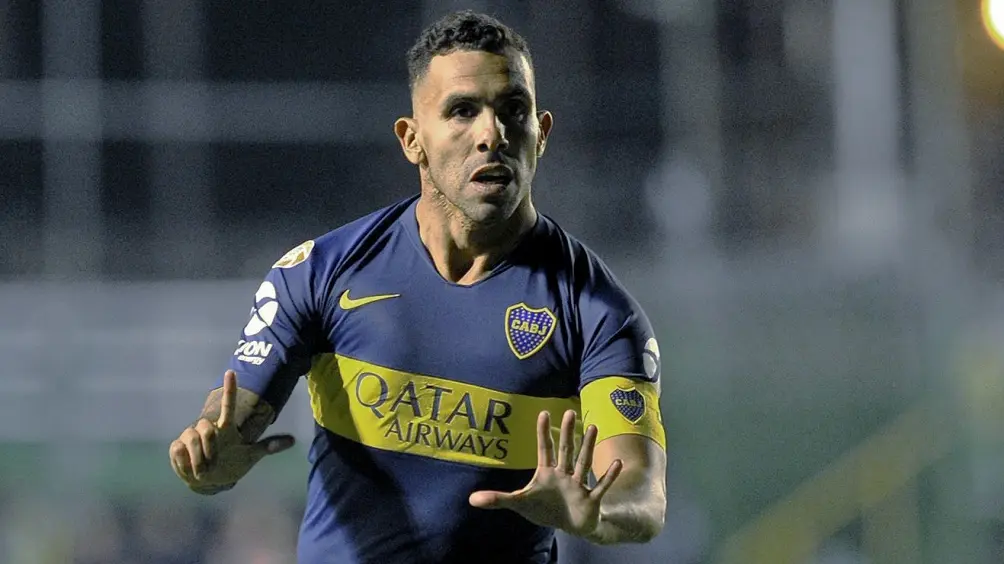 «No me imagino con otra camiseta pero puede pasar», admitió Tevez
