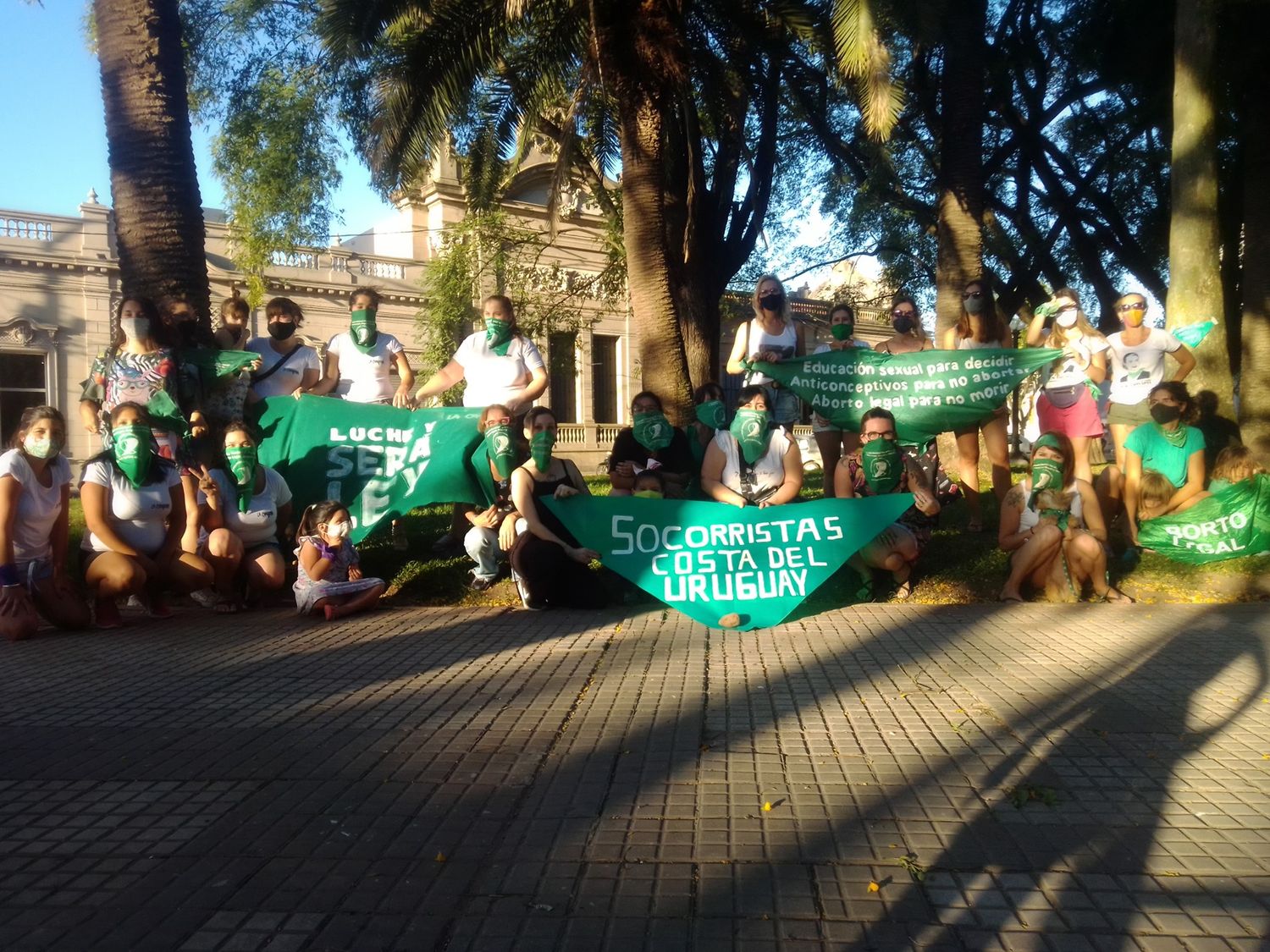 "Pañuelazo" por el Aborto Legal, Seguro y Gratuito