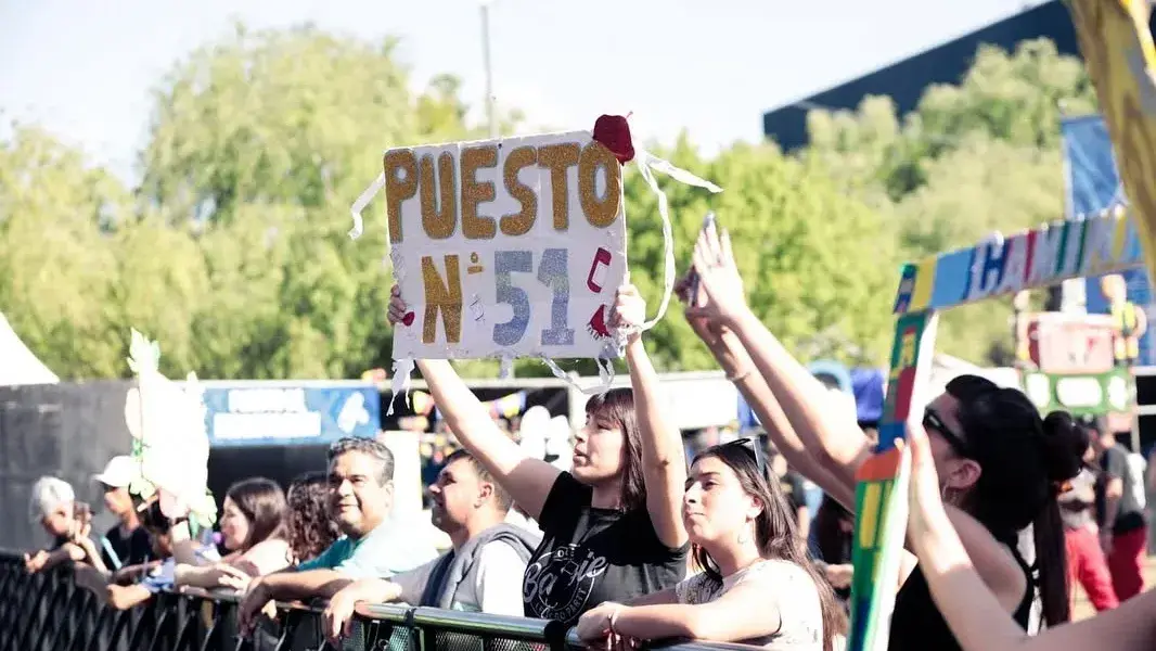 Las escuelas públicas y privadas participarán con sus puestos gastronómicos.
