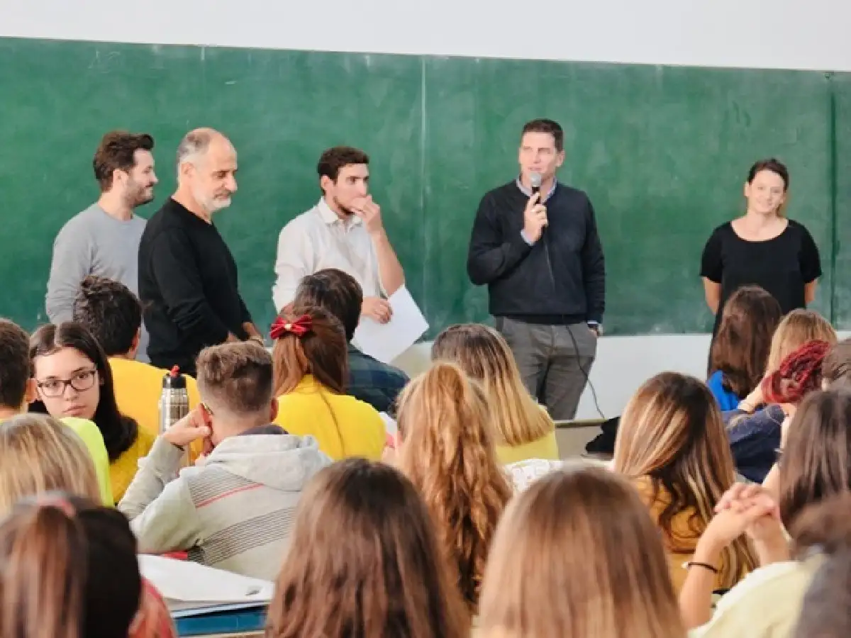 Se realizó charla abierta sobre la escuela Bauhaus en el CRES San Francisco