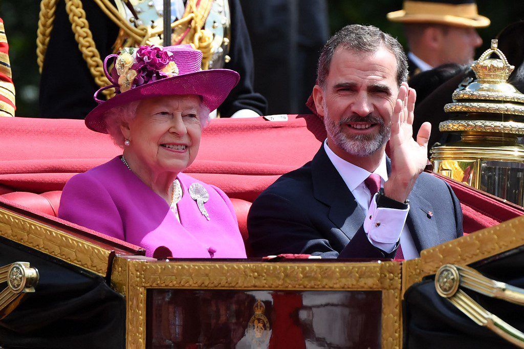 El mundo REACCIONA a la muerte de la reina Isabel II