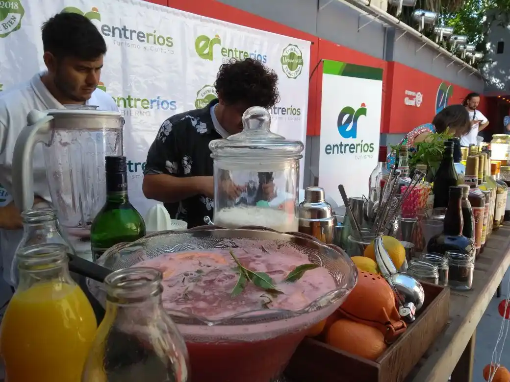 Continúan promocionando los atractivos turísticos y culturales de la provincia en Mar del Plata