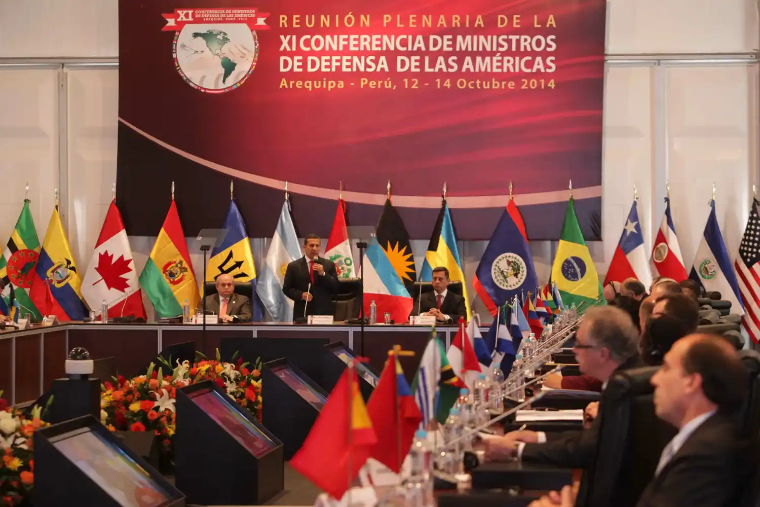 DEJARON POR FUERA A PADRINO LÓPEZ: Ministros de Defensa de América se reúnen en Argentina