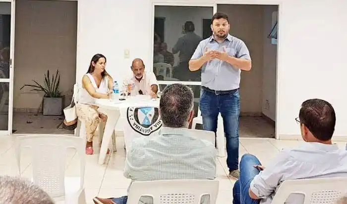 Con una importante convocatoria se analizó  la grave crisis del sector productivo  seriamente afectado por la sequía