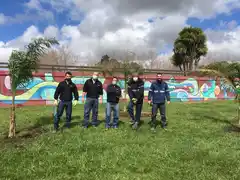 Bajo la campaña “Hagamos un buen Papel”, plantaron palmeras en la zona del Lago