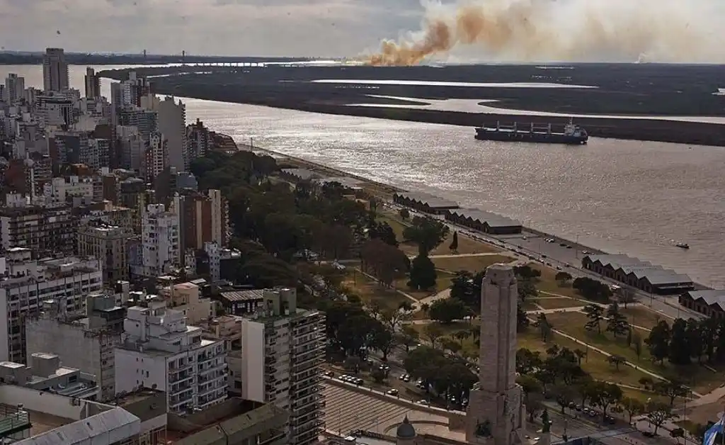 La UNR brindará asistencia médica y jurídica a afectados por incendios en las islas