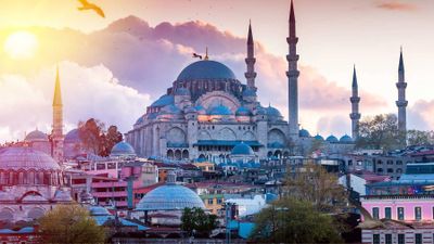 Turquía: donde oriente y occidente se toman un té juntos
