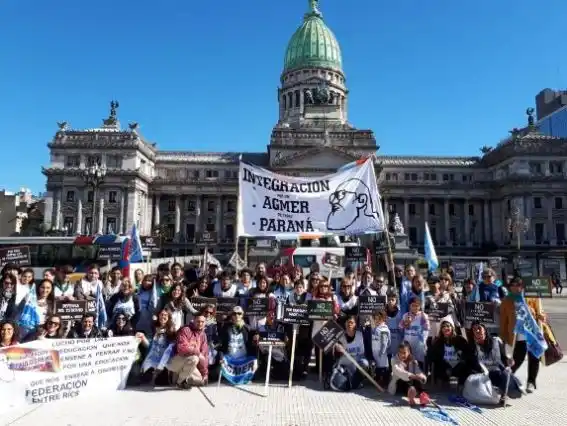 Agmer se manifestó en el Congreso por la Marcha Federal Educativa