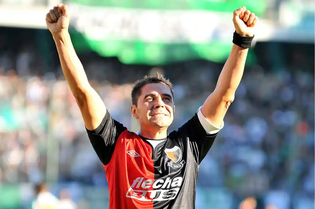 Esteban “Bichi” Fuertes, el ídolo histórico de Colón, cumple 50 años