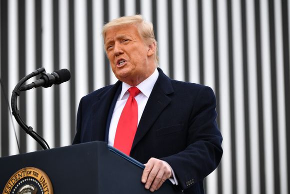 ¡RIDÍCULO! Pedido de juicio político en su contra: Trump