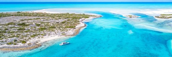 La vacunación contra el COVID-19 empieza a ser requerida en algunos destinos del Caribe