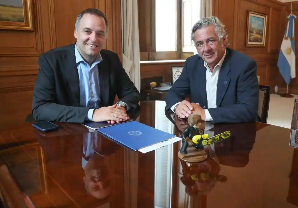 Adorni se reunió con el presidente de la SRA