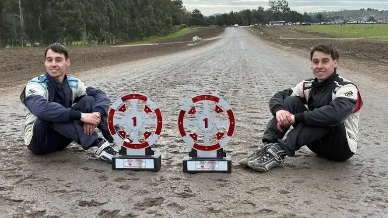 Los “mellizos” Tambascio disfrutaron su triunfo en La Cascada.