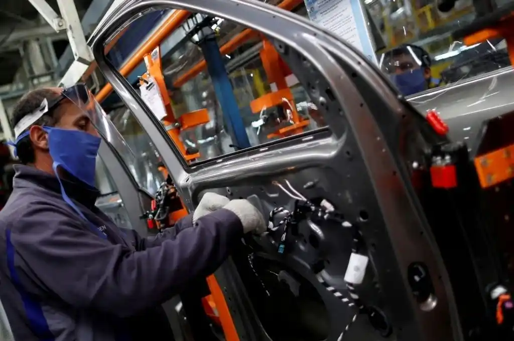 La tasa de creación de empleo registrado privado está en el mayor nivel en una década