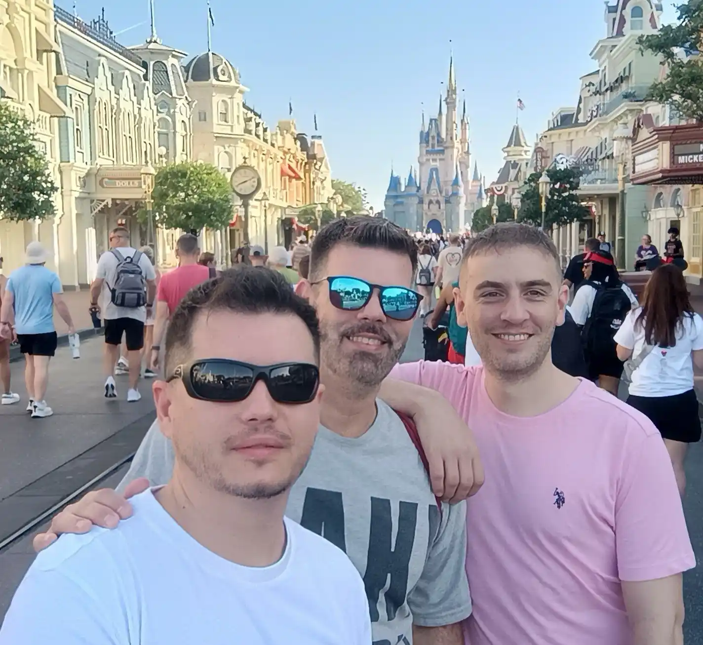 Nicolás Fiorotto: “Mi viaje a los parques temáticos 
de Estados Unidos: Disney y Universal”