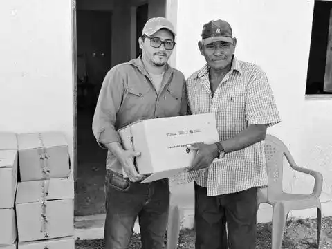 Entregaron más de 2500 cajas
alimentarias a comunidades aborígenes