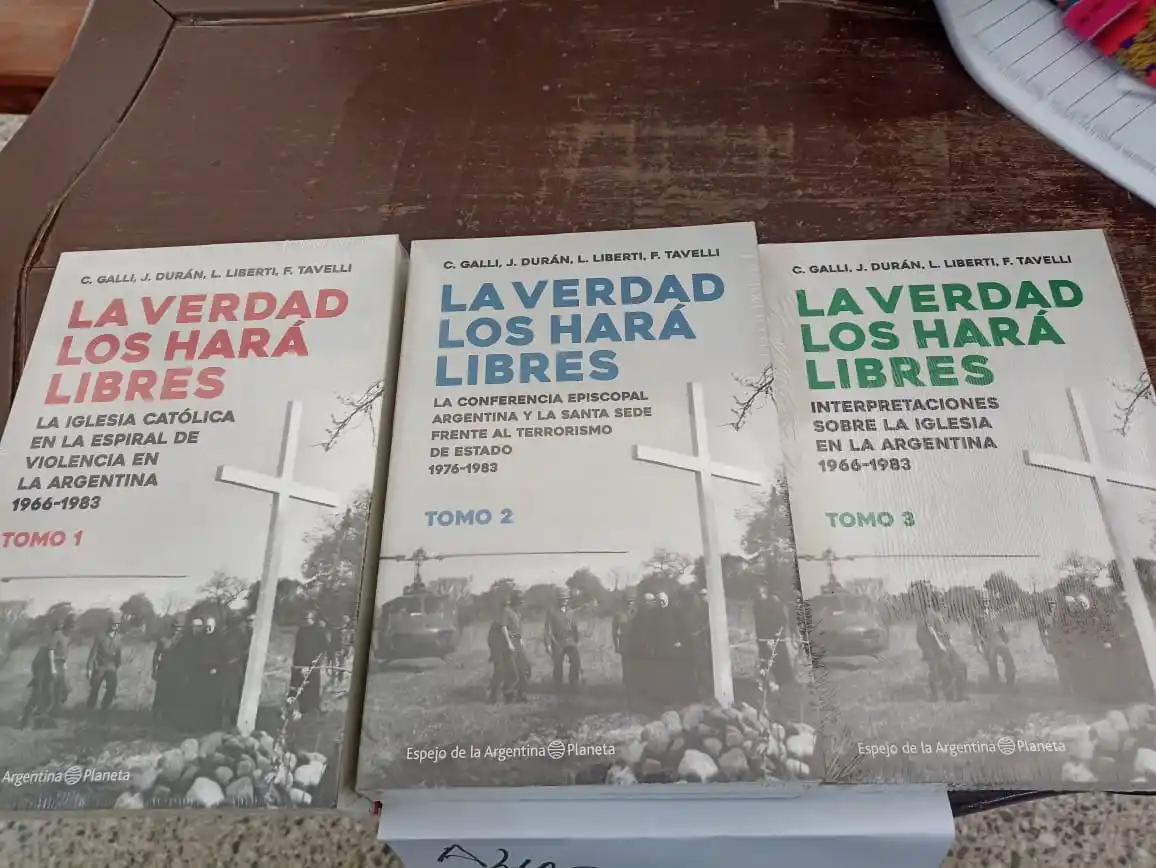 Presentaron el tomo 3 del libro “La verdad los hará libres”