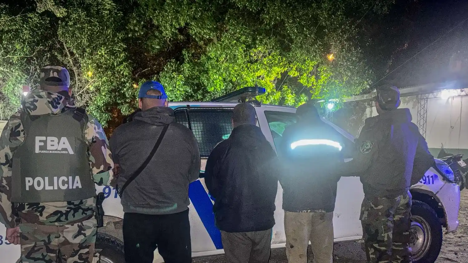 De madrugada. Fue atrapado el trío de individuos