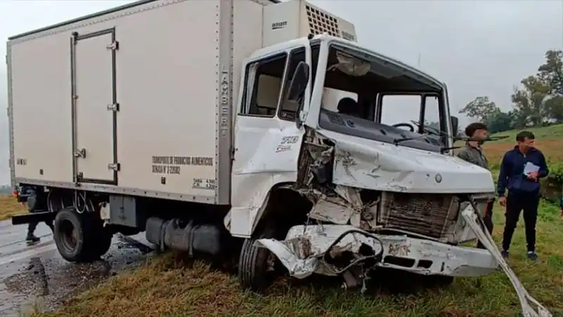 ACCIDENTE AUTOVIA ARTIGAS - 1