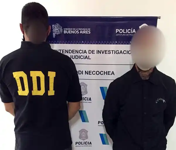 Golpeó a su expareja y fue detenido por personal policial