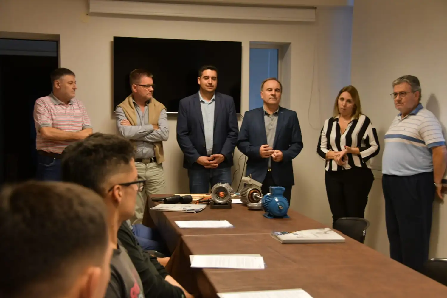 La capacitación surge frente a la necesidad de mano de obra calificada.