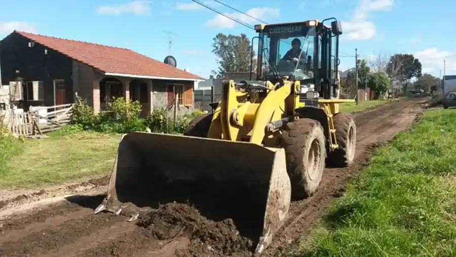 Tras los reclamos, se intensifican los arreglos de calles en zona sur