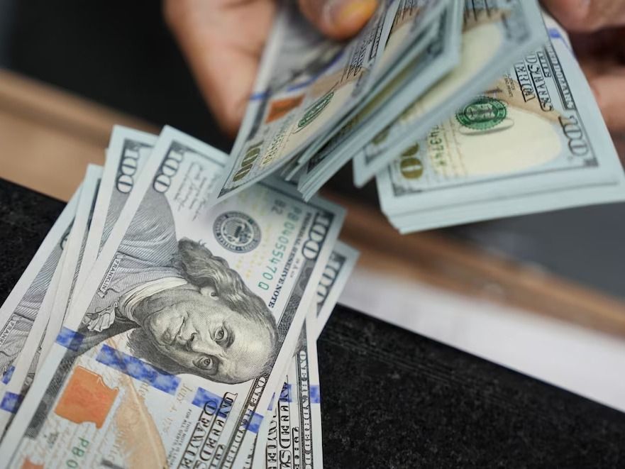 Con las ventas del Banco Central reapareció la diferencia entre las distintas cotizaciones del dólar