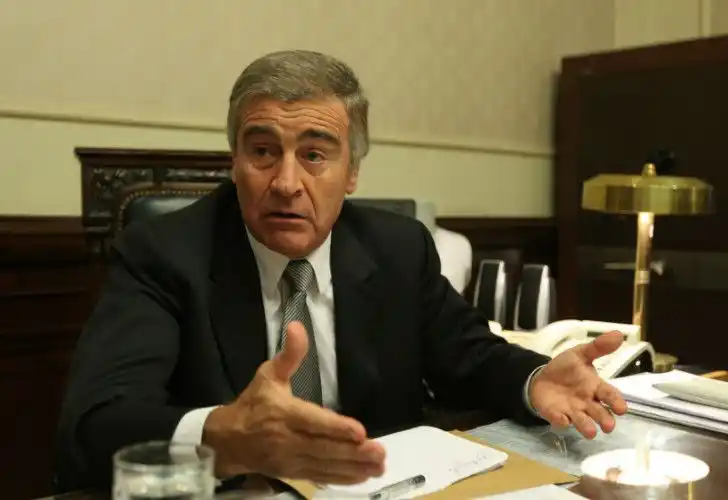 Oscar Aguad: "No sé si existe tecnología en el mundo para rescatar el submarino"