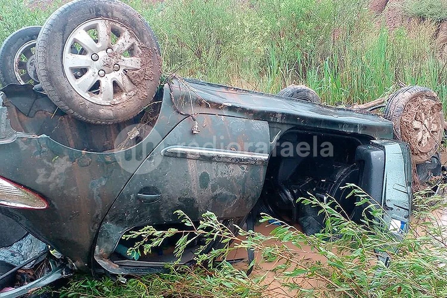 Impactante accidente de una familia santafesina sobre la Autovía 19