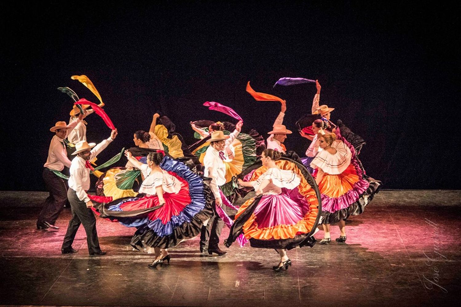 Danza, música y espectáculos infantiles para disfrutar en la Playa