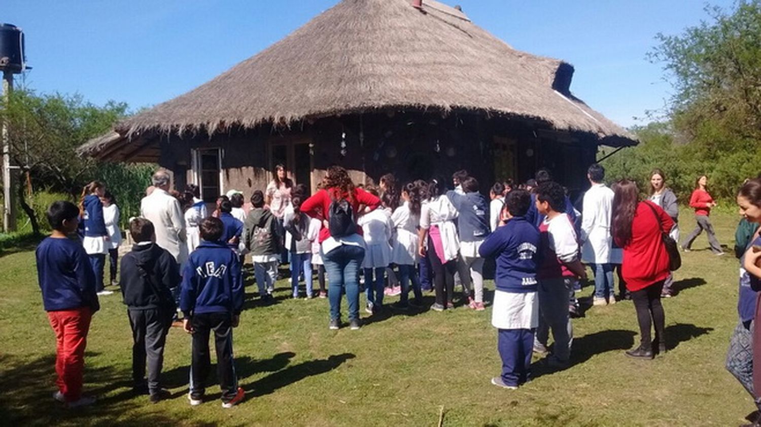 Cada vez son más las escuelas que llevan a sus alumnos a conocer el barrio ecológico