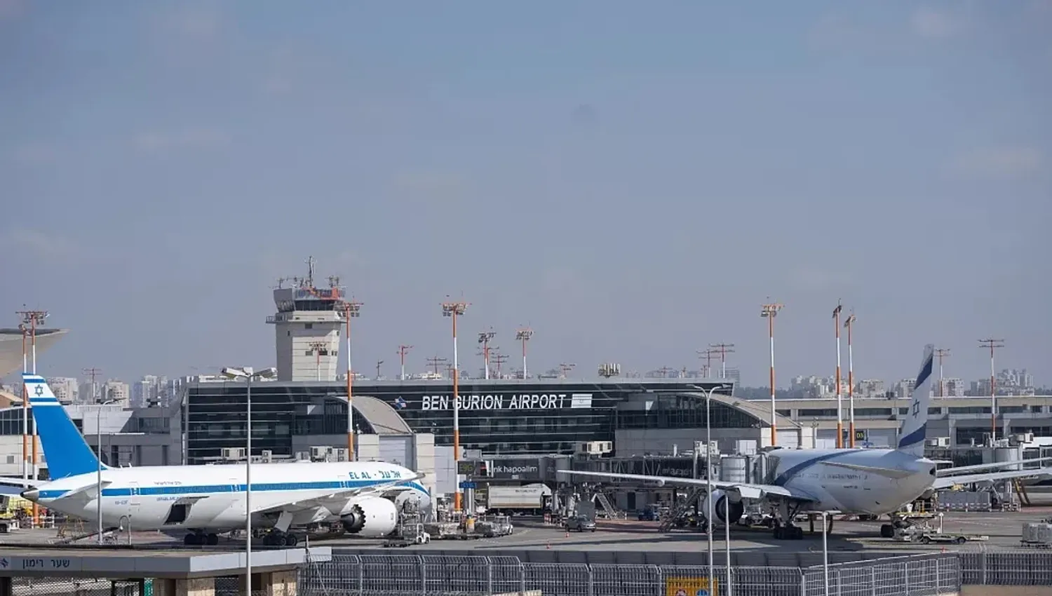 Alarma en Israel: un misil yemita impactó en cercanías del Aeropuerto Ben Gurion de Tel Aviv
