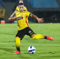 El Barcelona de Emmanuel Martínez busca el pasaje a otra instancia