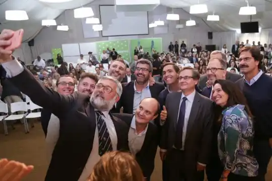 Villegas dijo que se está trabajando en una propuesta superadora para los docentes