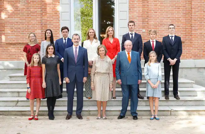 Tras el escándalo, la infanta Cristina reaparece en la escena pública