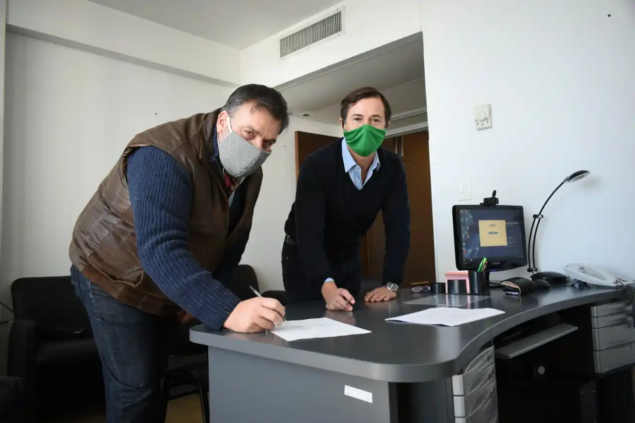 IOMA: Legisladores opositores presentaron un recurso de amparo para suspender medida contra la AMP