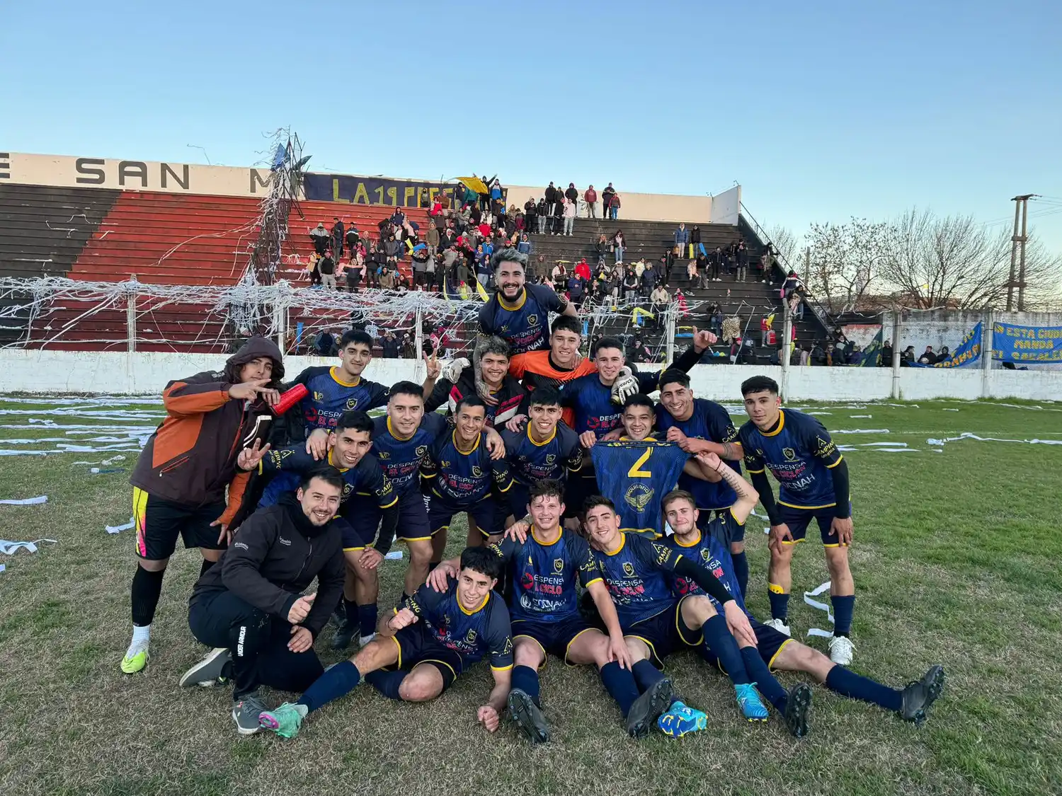 América le ganó a Banfield y se ilusiona con el ascenso.