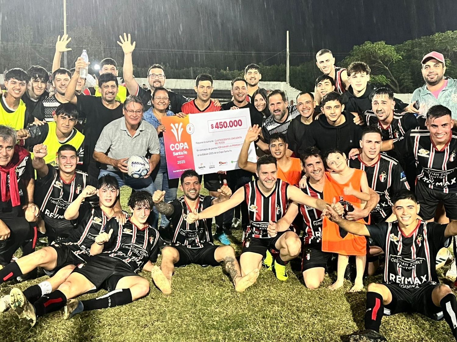 Atlético y Tiro dio vuelta la serie y pasó de ronda